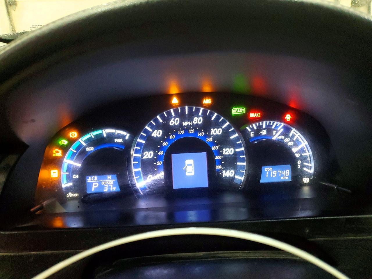 2013 TOYOTA CAMRY HYBRID photo 9