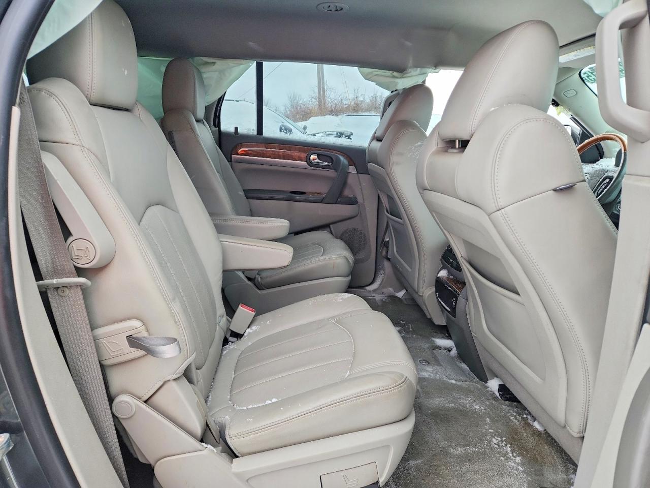 2011 BUICK ENCLAVE CXL photo 11