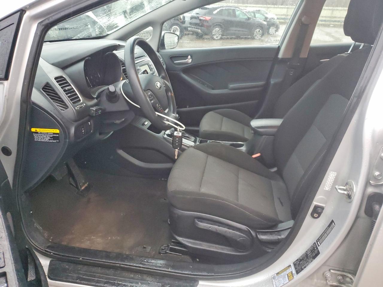 2017 KIA FORTE LX photo 7