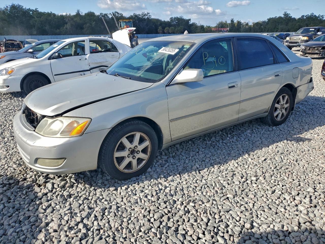 2002 TOYOTA AVALON
