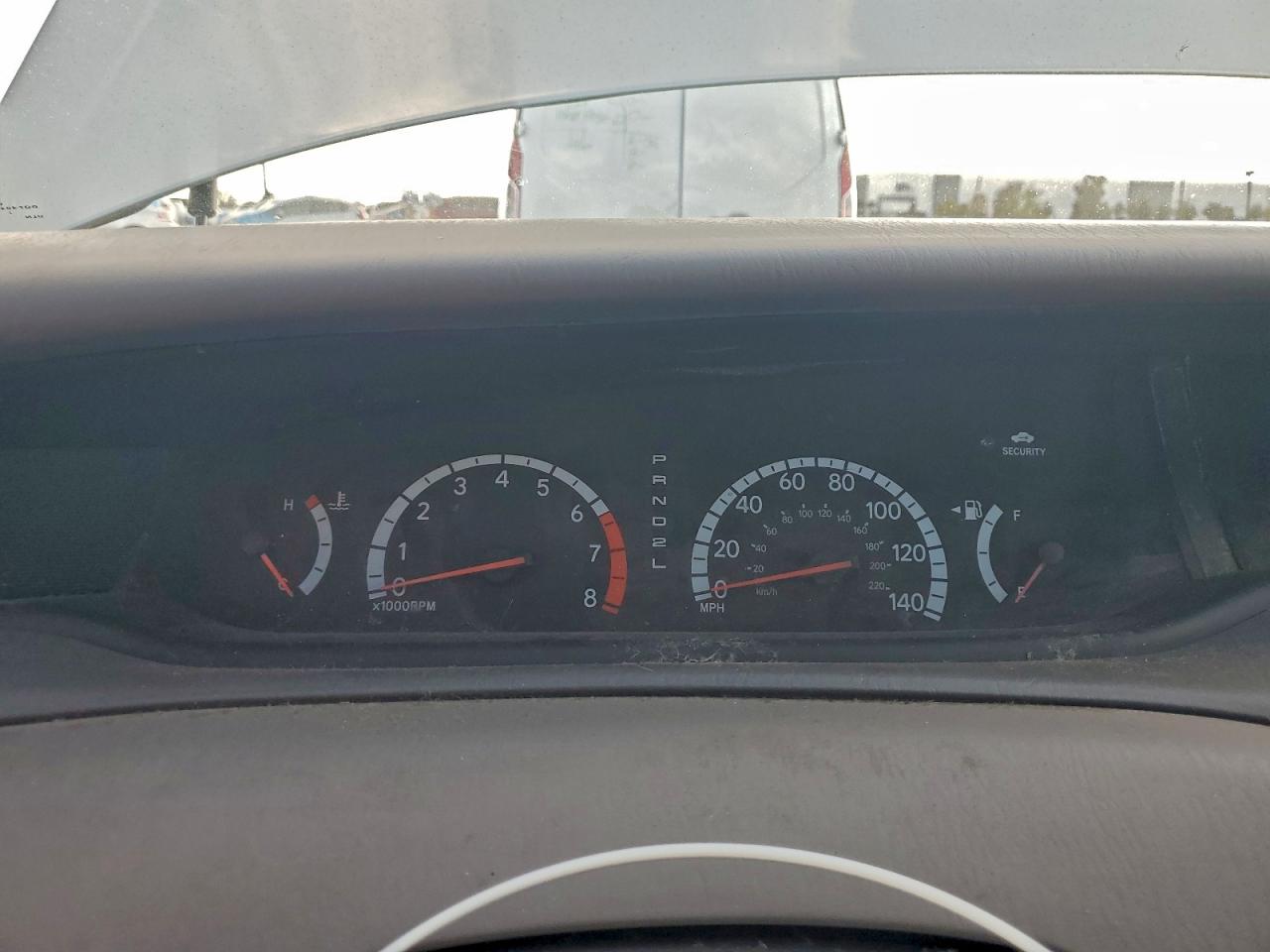 2002 TOYOTA AVALON XL photo 9