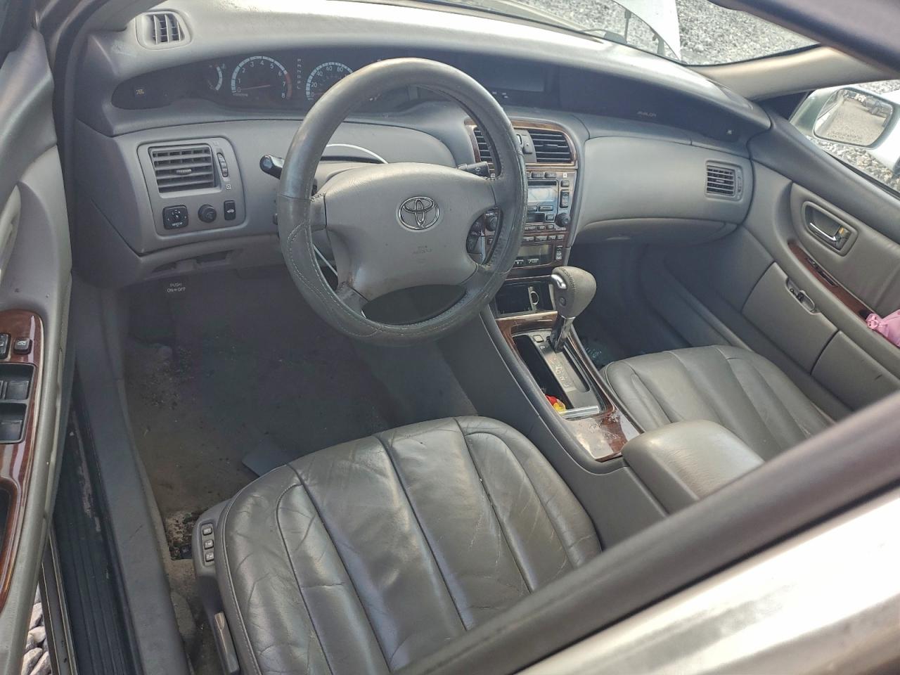 2002 TOYOTA AVALON XL photo 8