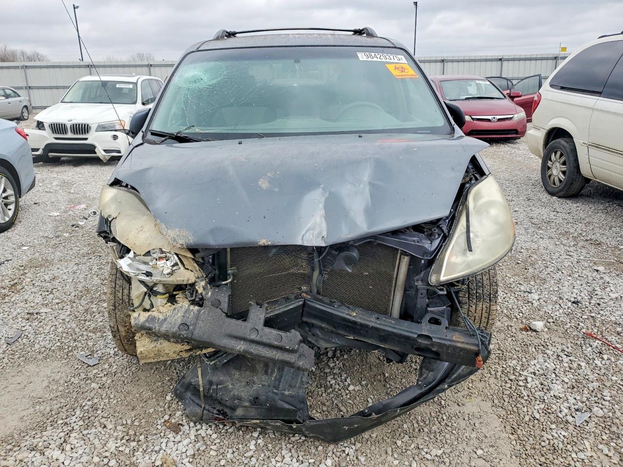 2009 TOYOTA SIENNA CE photo 5