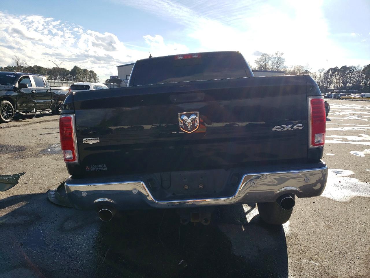 2014 RAM 1500 LARAMIE photo 6