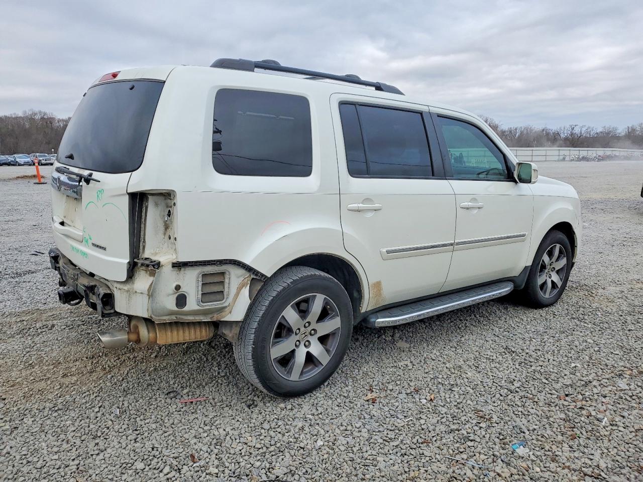 2013 HONDA PILOT TOURING photo 3