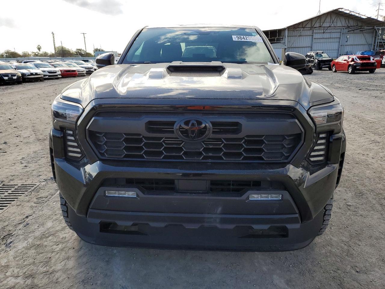 2024 TOYOTA TACOMA DOUBLE CAB photo 5