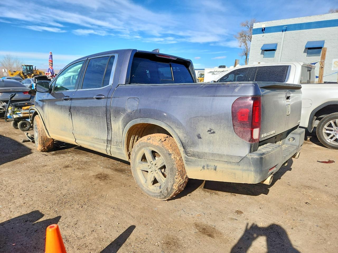 2022 HONDA RIDGELINE RTL photo 2