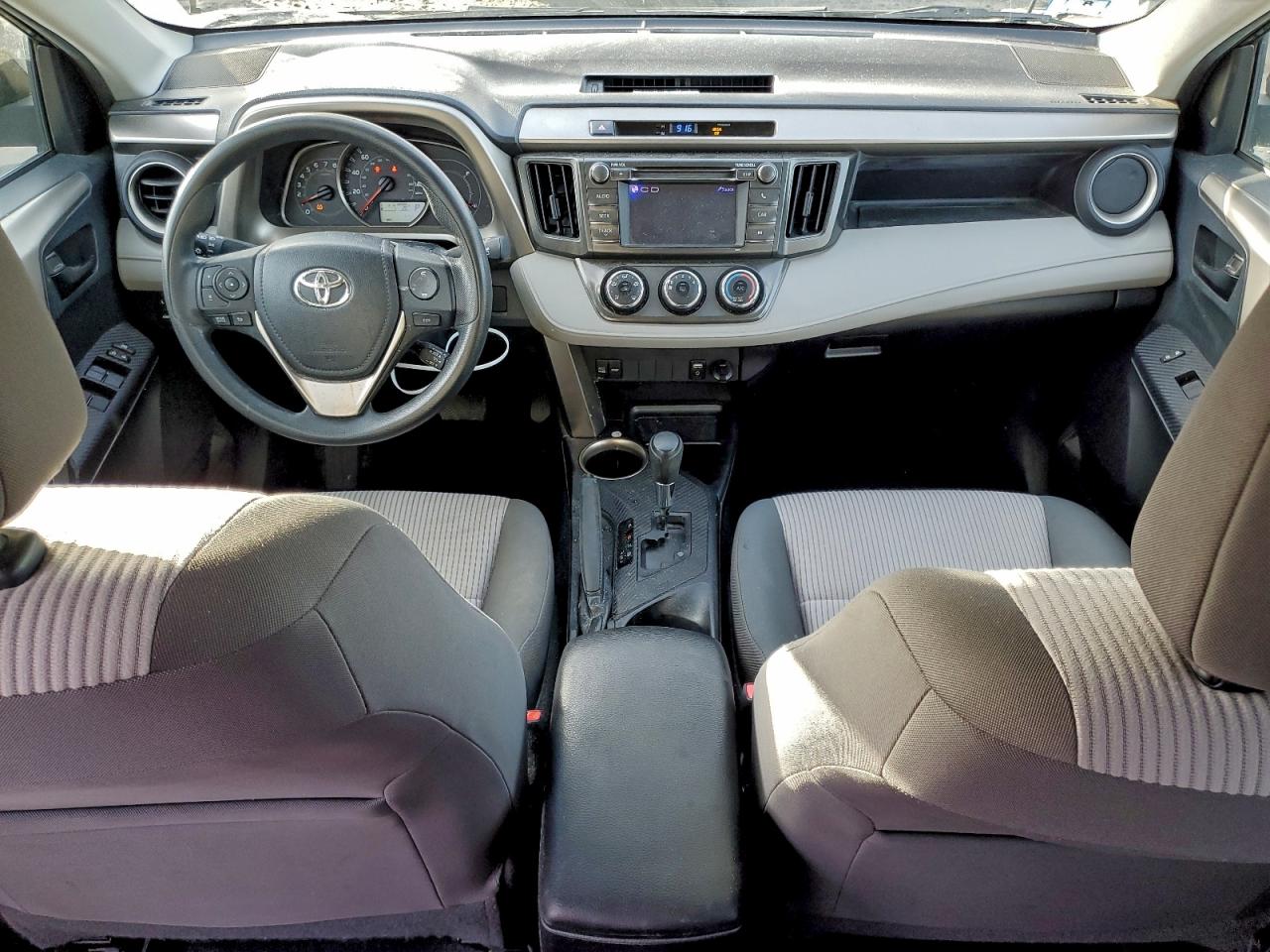 2013 TOYOTA RAV4 LE photo 8