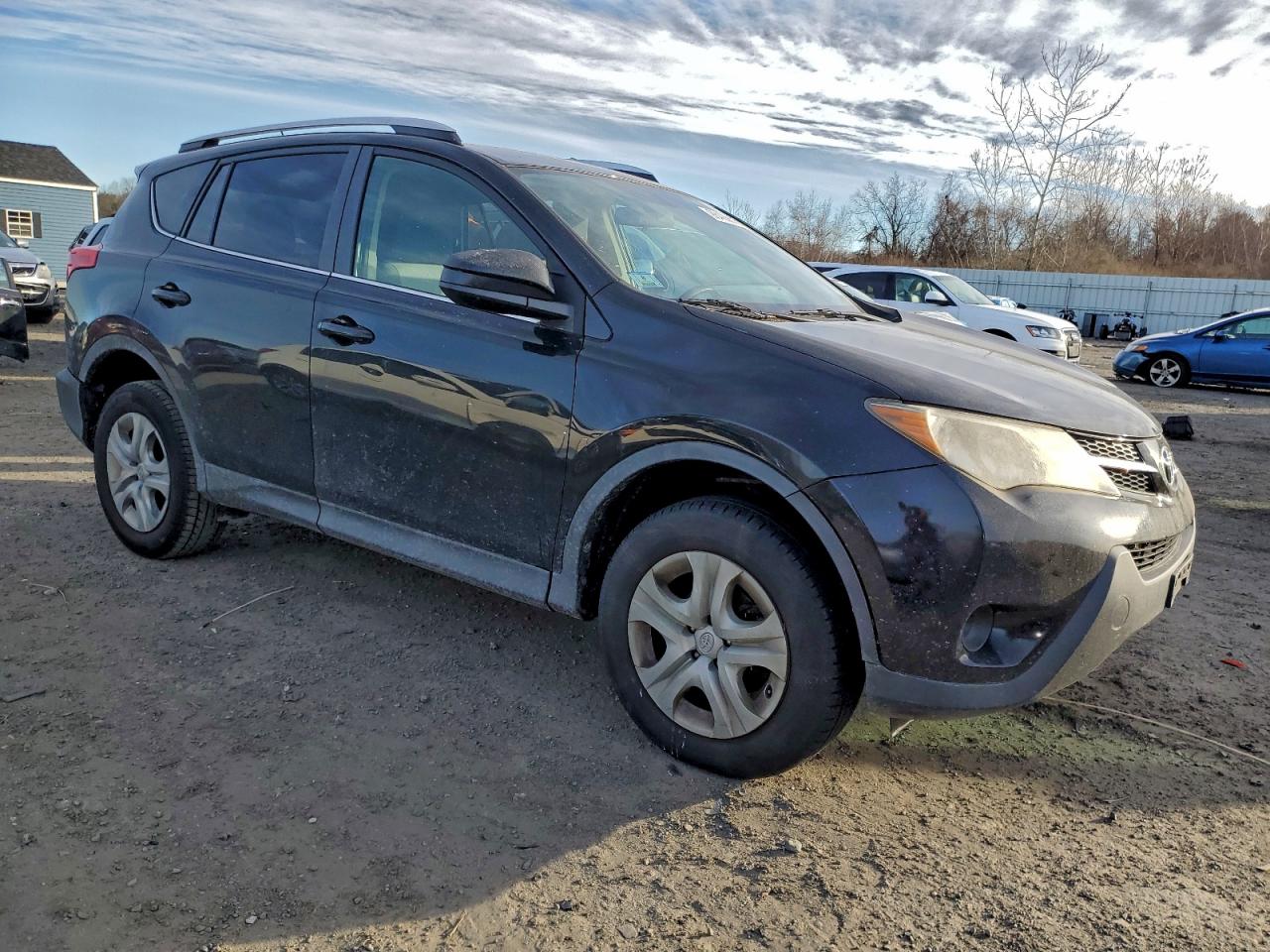 2013 TOYOTA RAV4 LE photo 4