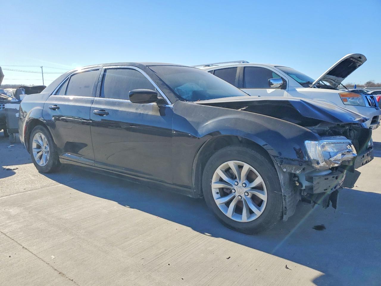 2018 CHRYSLER 300 TOURING photo 4