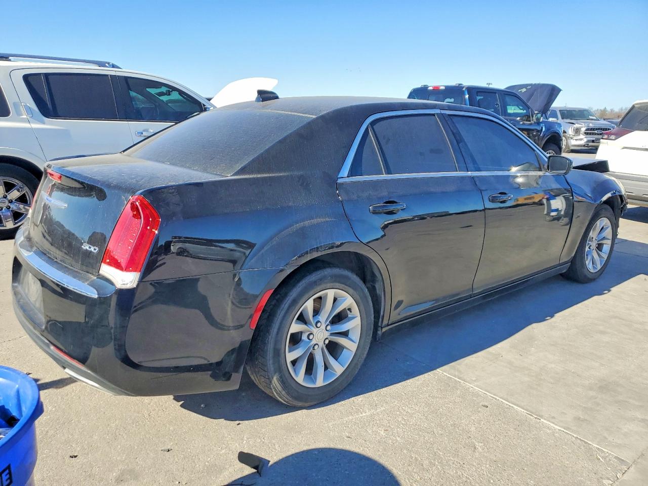 2018 CHRYSLER 300 TOURING photo 3