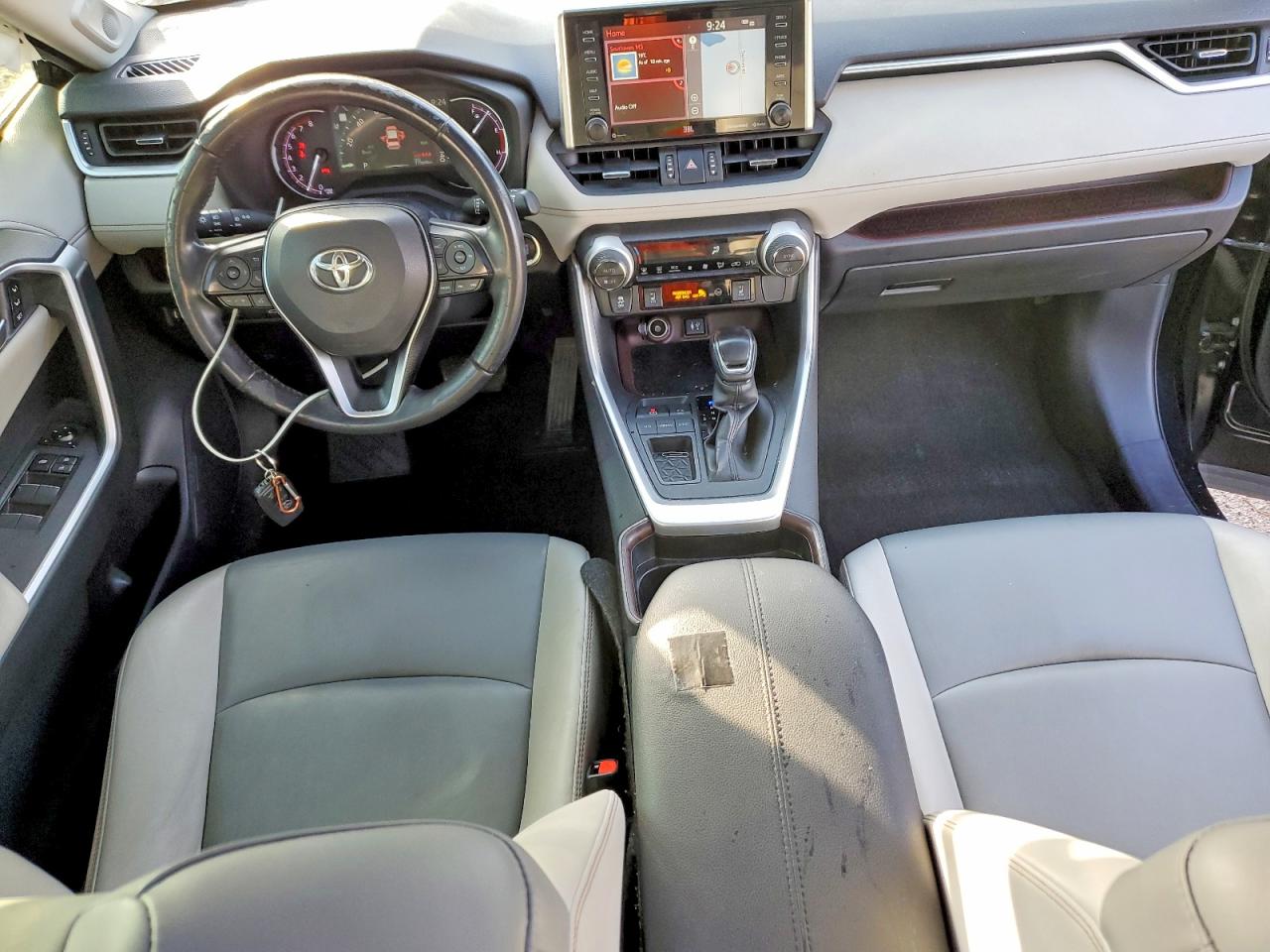 2019 TOYOTA RAV4 LIMITED photo 8