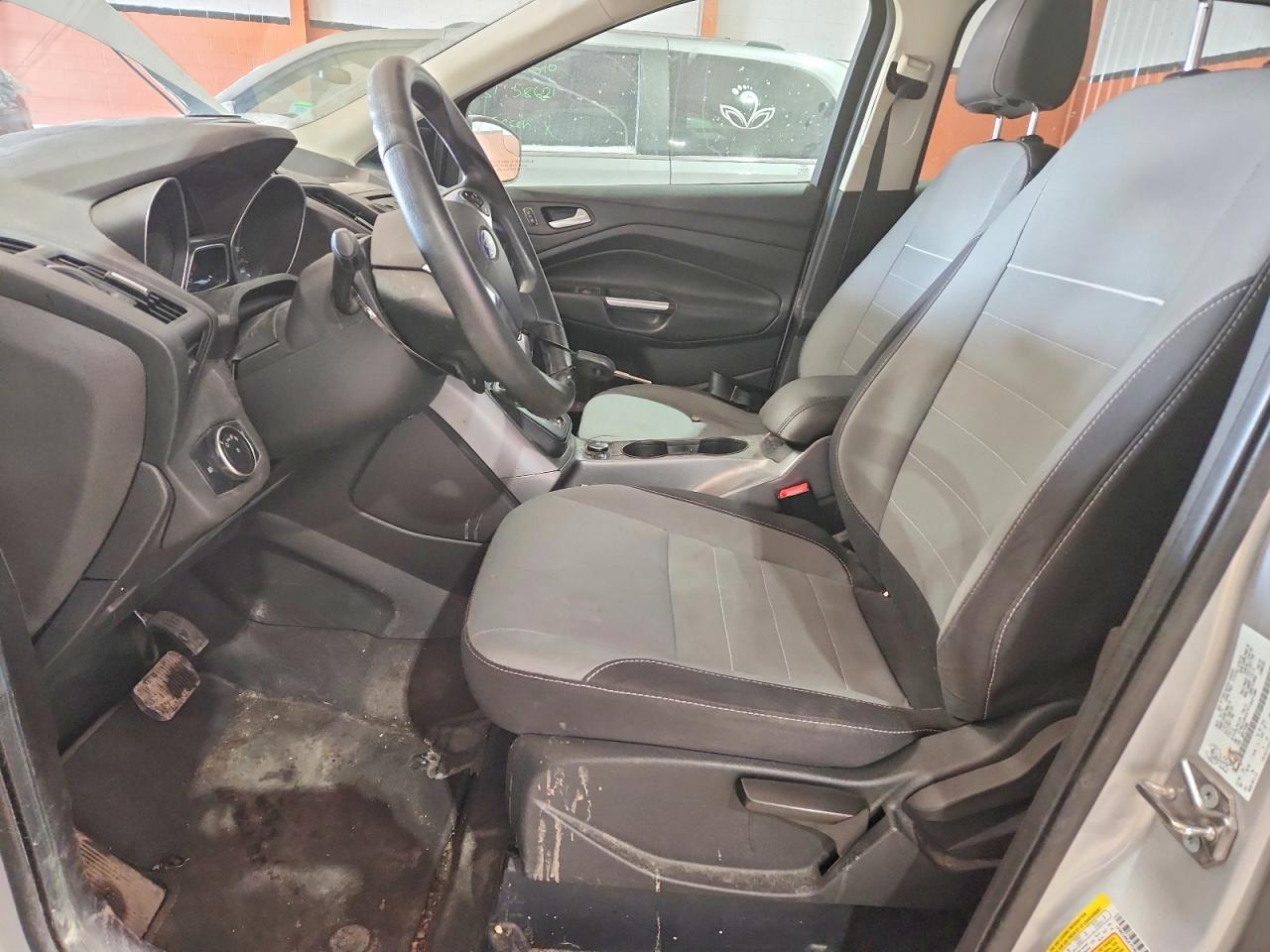 2015 FORD ESCAPE SE photo 13