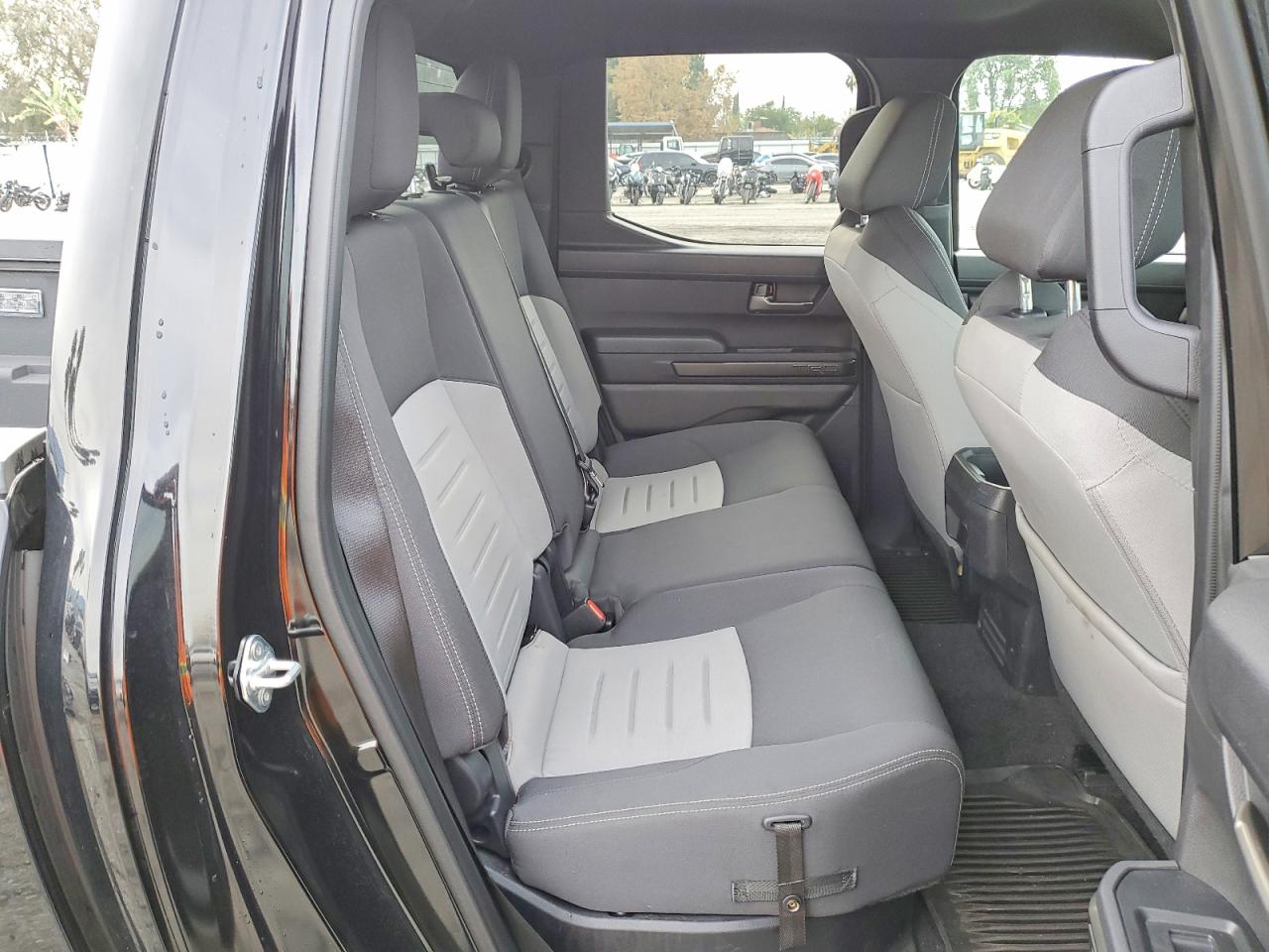 2024 TOYOTA TACOMA DOUBLE CAB photo 10