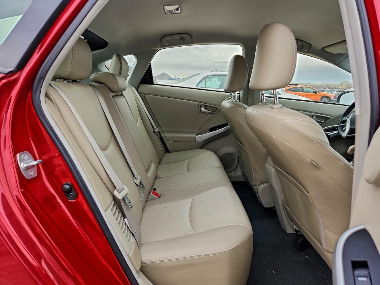 2013 TOYOTA PRIUS photo 10