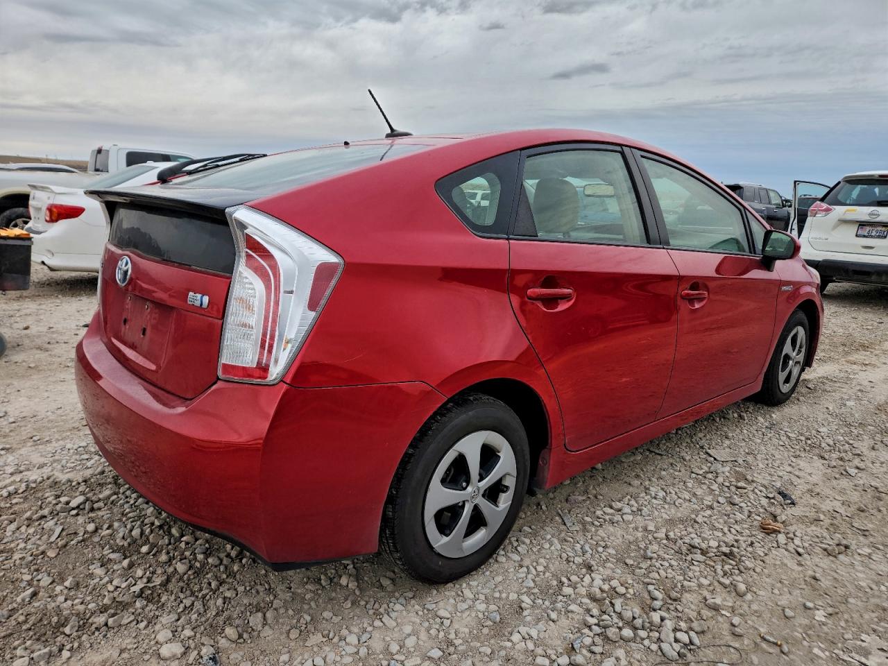 2013 TOYOTA PRIUS photo 3