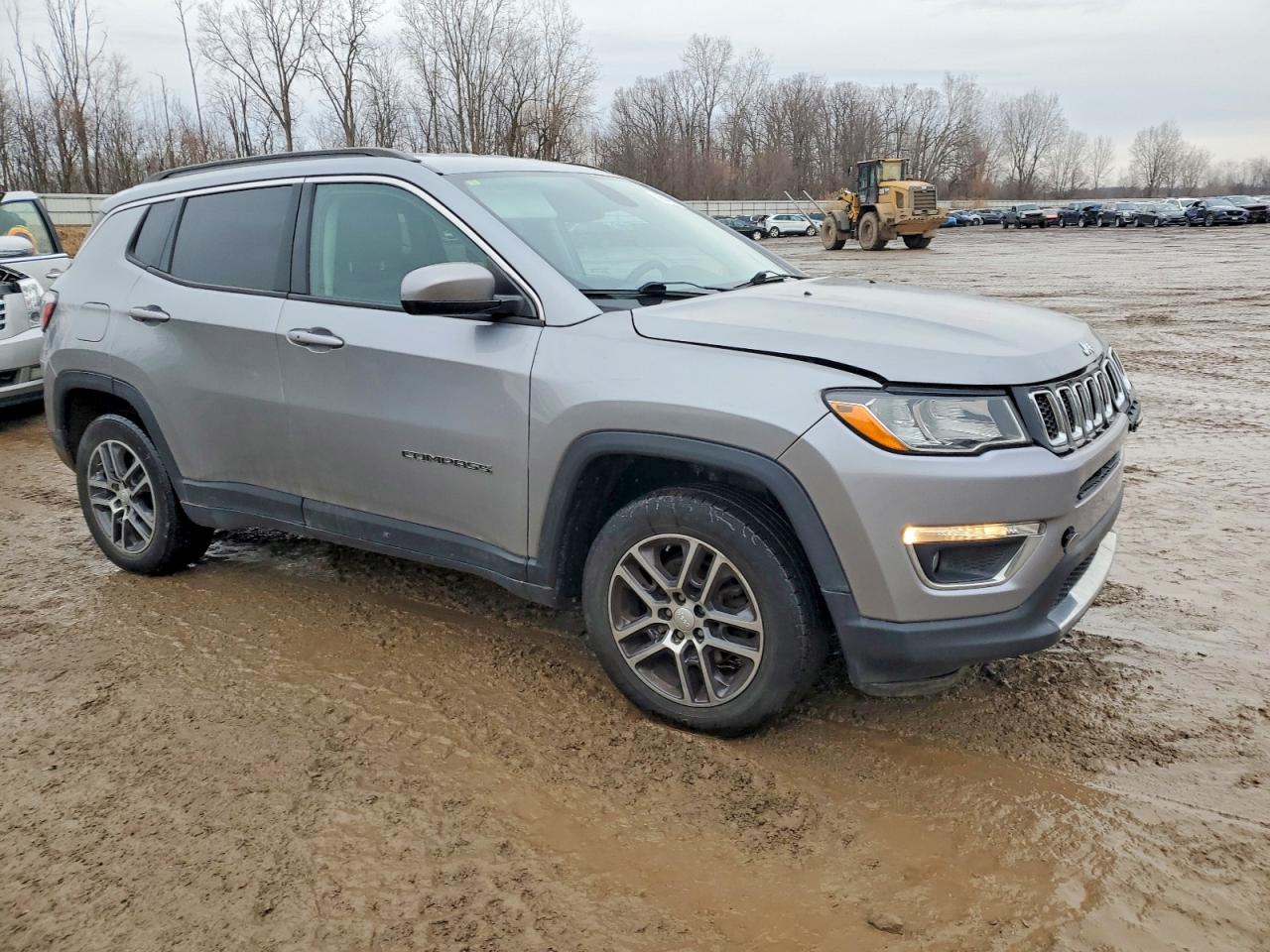 2017 JEEP COMPASS LATITUDE photo 4