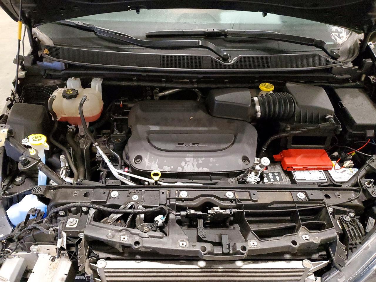 2020 CHRYSLER VOYAGER L photo 12