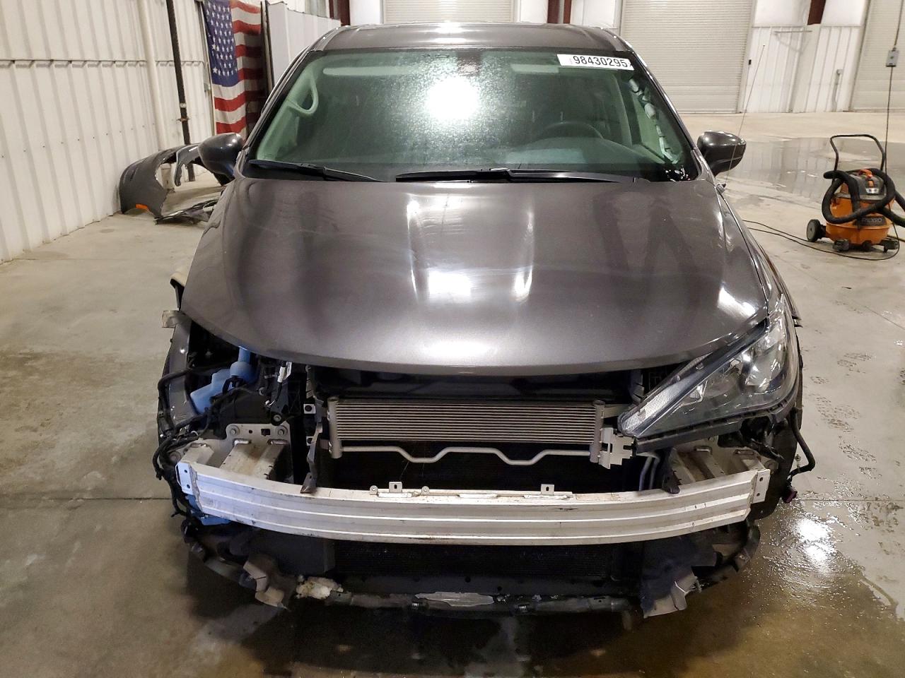 2020 CHRYSLER VOYAGER L photo 5