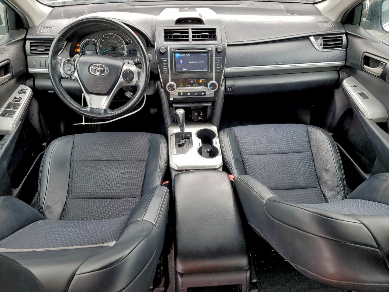2013 TOYOTA CAMRY L photo 8