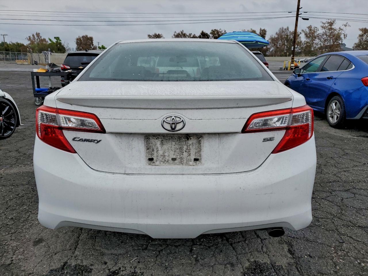 2013 TOYOTA CAMRY L photo 6