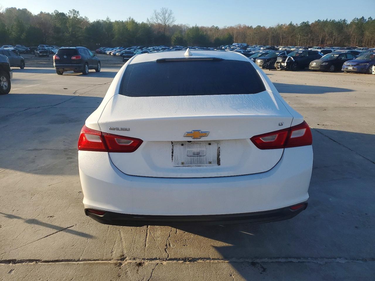 2018 CHEVROLET MALIBU LT photo 6