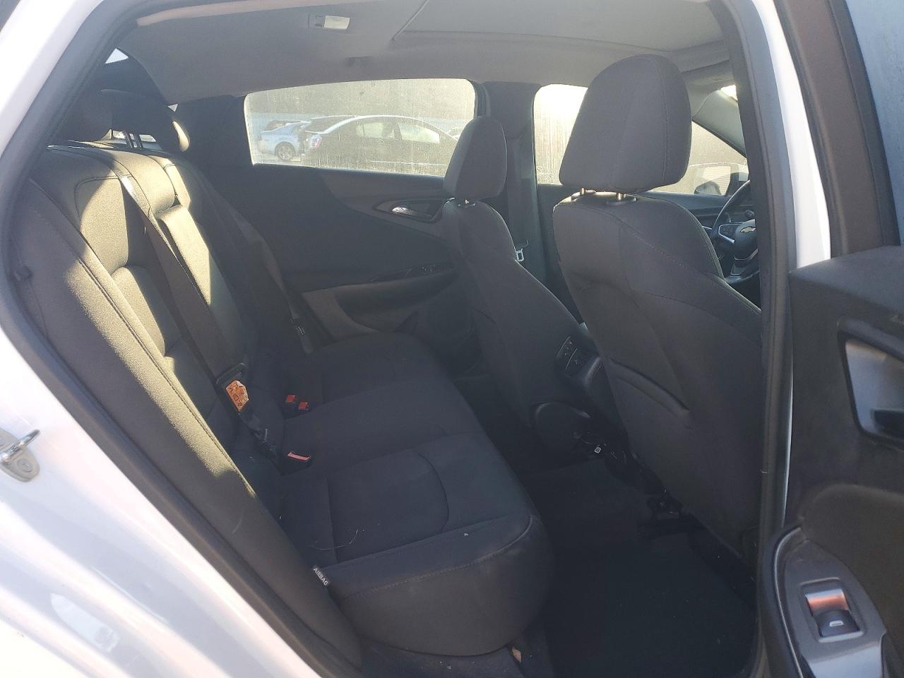 2018 CHEVROLET MALIBU LT photo 10