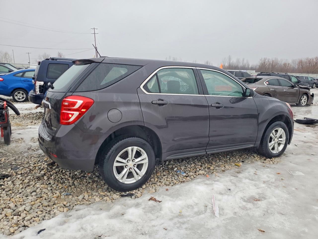 2016 CHEVROLET EQUINOX LS photo 3