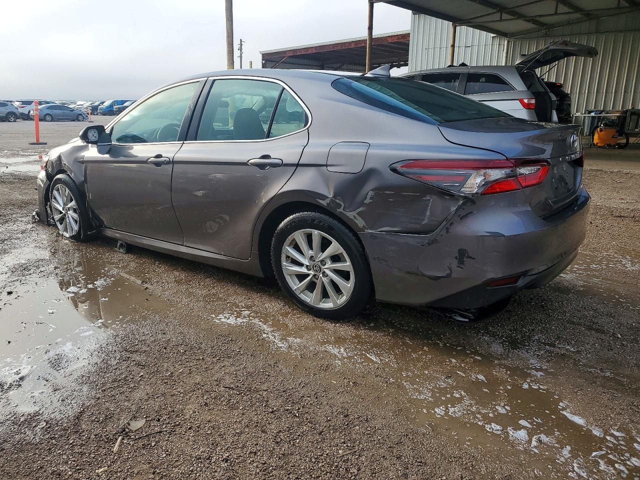 2023 TOYOTA CAMRY LE photo 2