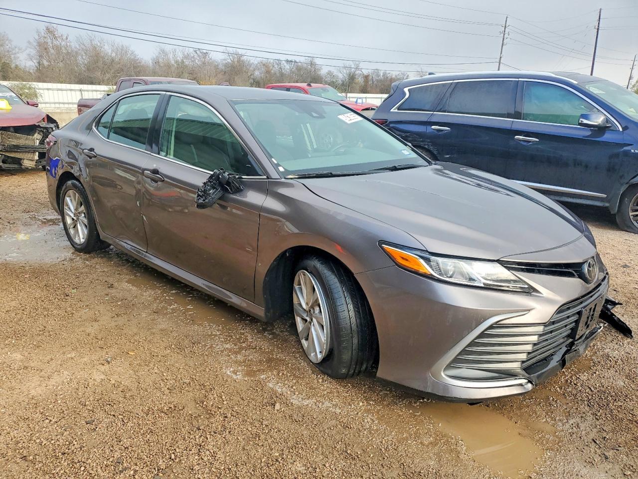 2023 TOYOTA CAMRY LE photo 4