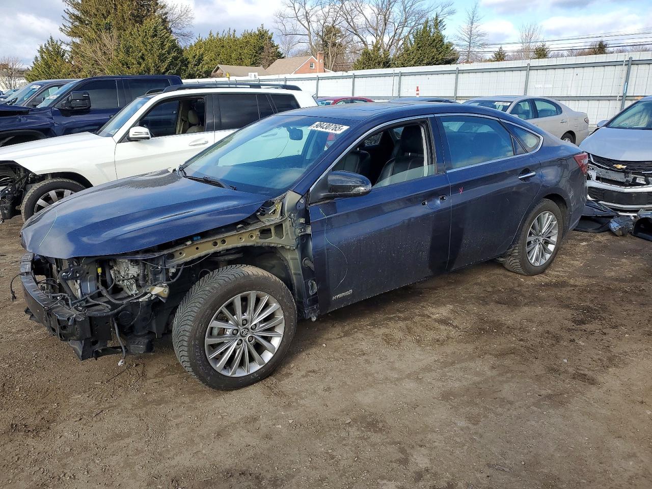 2016 TOYOTA AVALON
