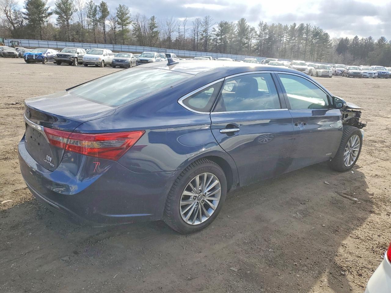 2016 TOYOTA AVALON HYBRID photo 3