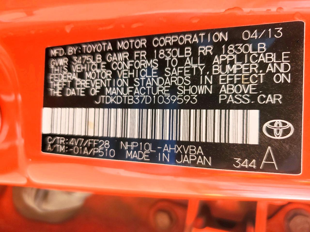 2013 TOYOTA PRIUS C photo 12