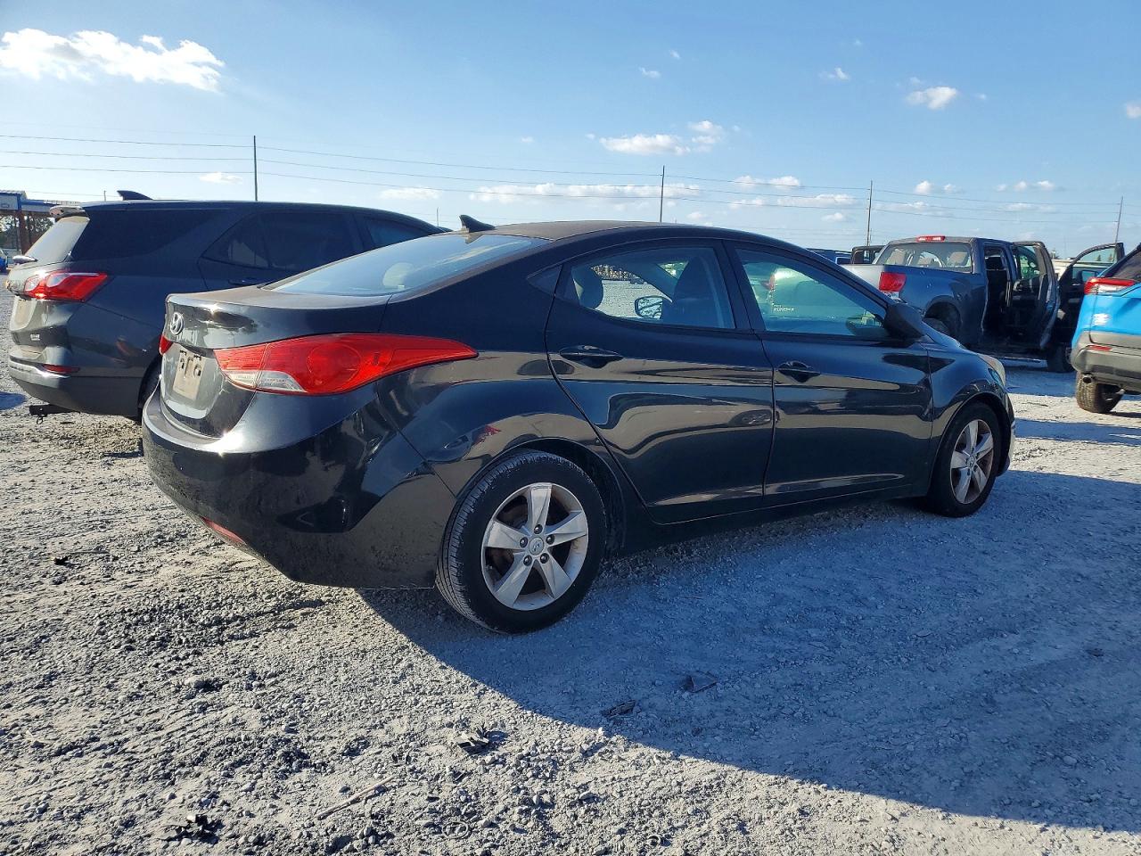 2013 HYUNDAI ELANTRA GLS photo 3