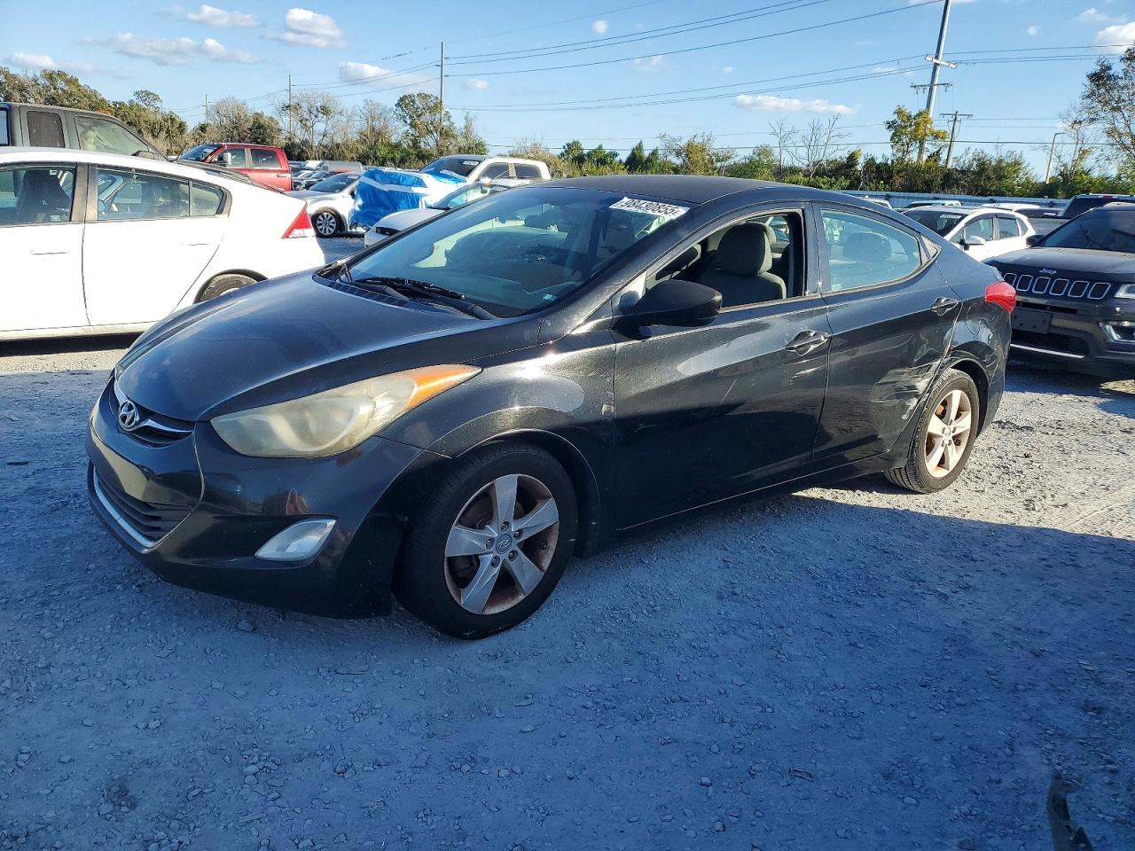 2013 HYUNDAI ELANTRA