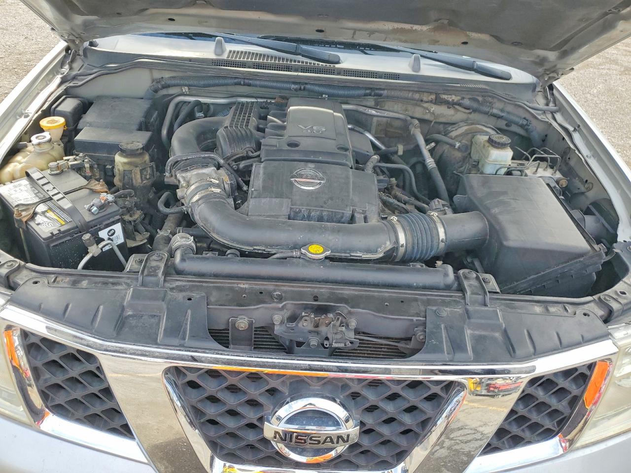 2006 NISSAN FRONTIER CREW CAB LE photo 11