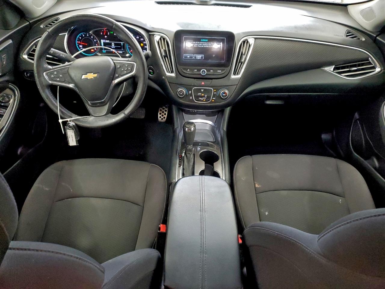 2017 CHEVROLET MALIBU LT photo 8