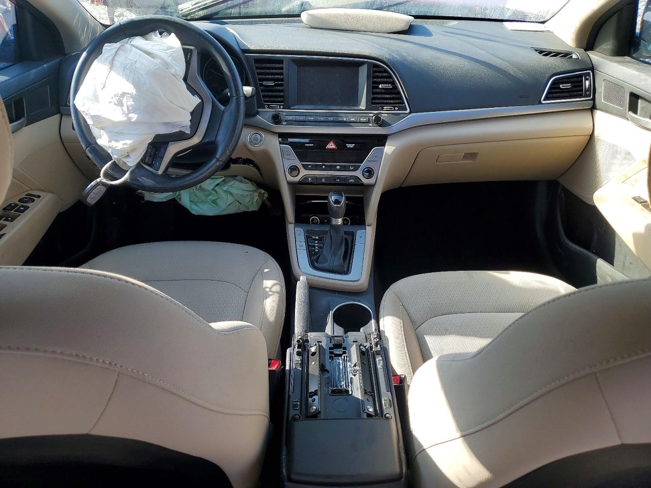 2017 HYUNDAI ELANTRA VALUE EDITION photo 8