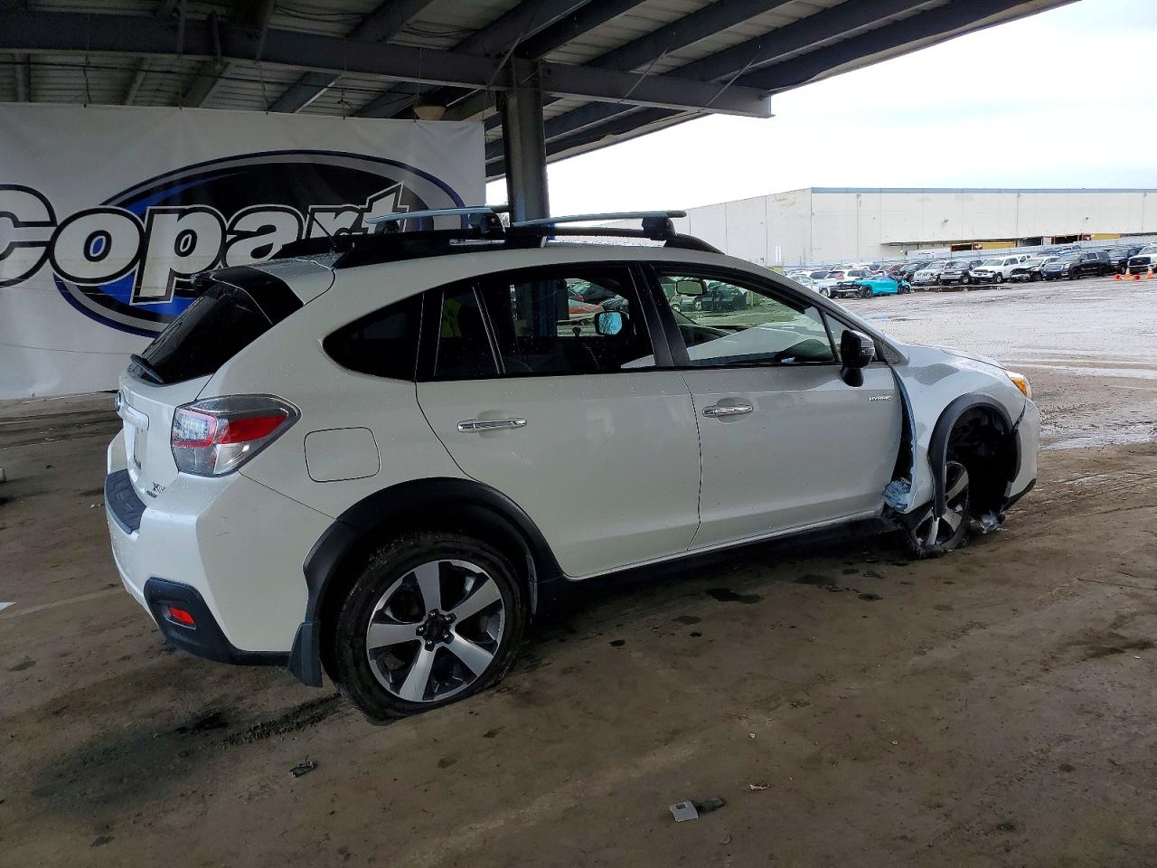 2015 SUBARU XV CROSSTREK 2.0I HYBRID TOURING photo 3