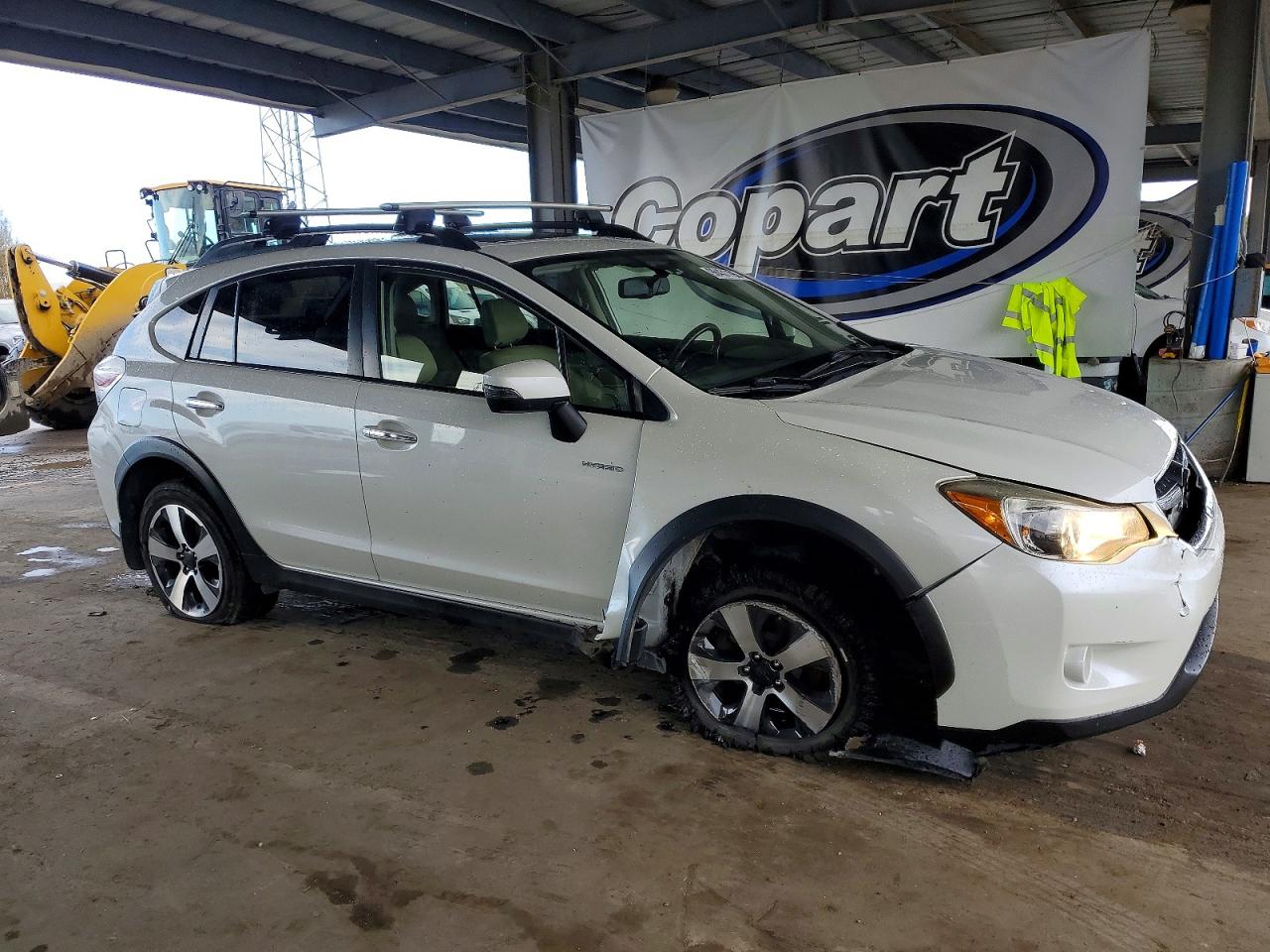 2015 SUBARU XV CROSSTREK 2.0I HYBRID TOURING photo 4