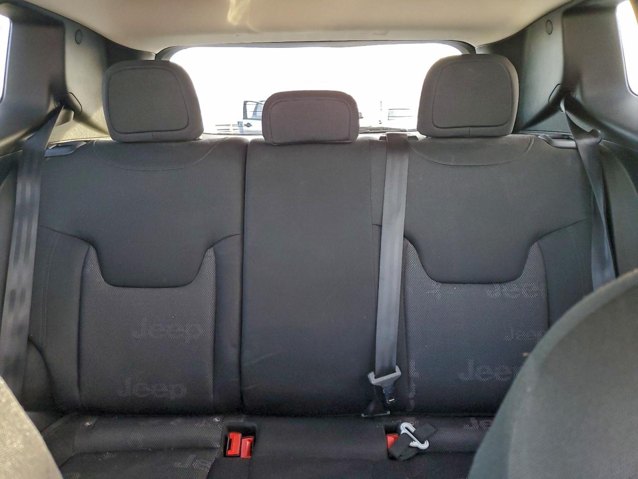 2017 JEEP RENEGADE LATITUDE photo 10