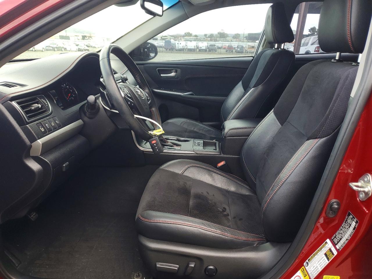2015 TOYOTA CAMRY XSE photo 13