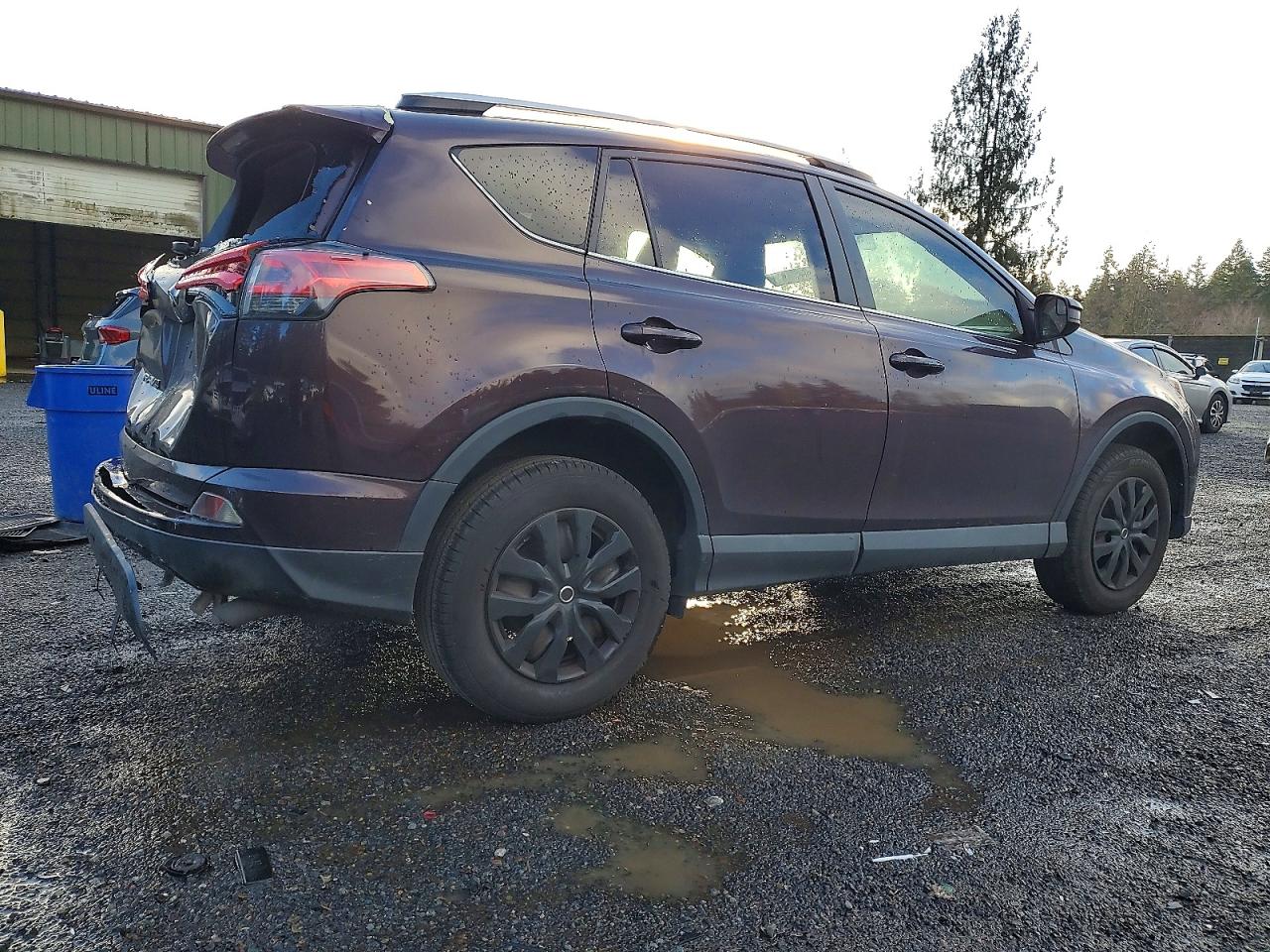 2016 TOYOTA RAV4 LE photo 3