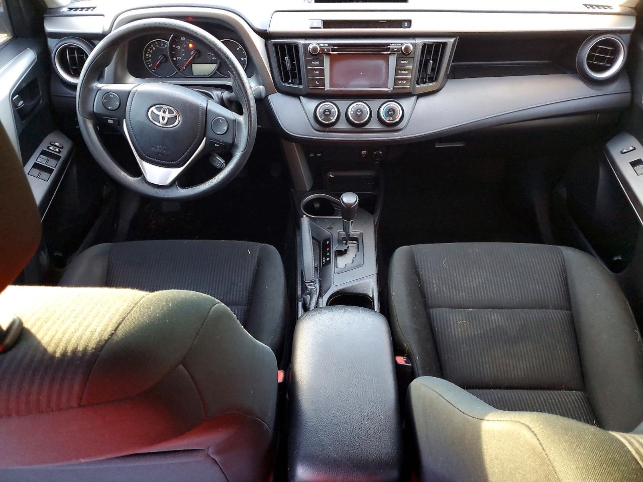 2016 TOYOTA RAV4 LE photo 8