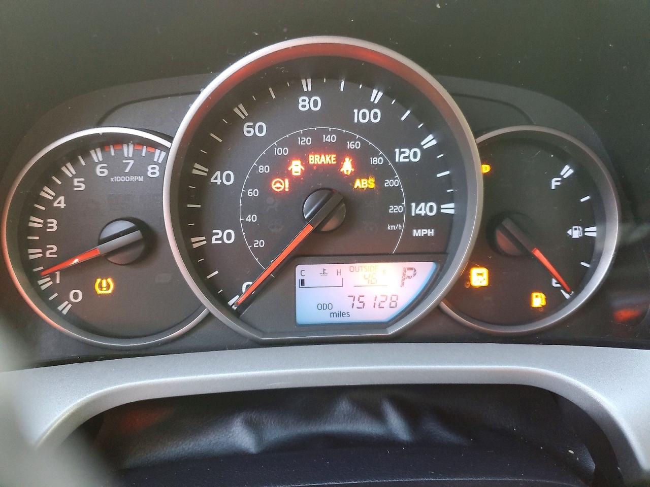 2016 TOYOTA RAV4 LE photo 9