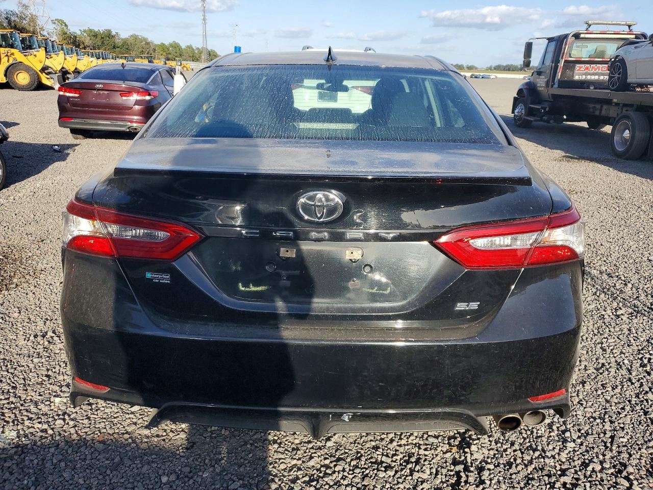 2019 TOYOTA CAMRY L photo 6