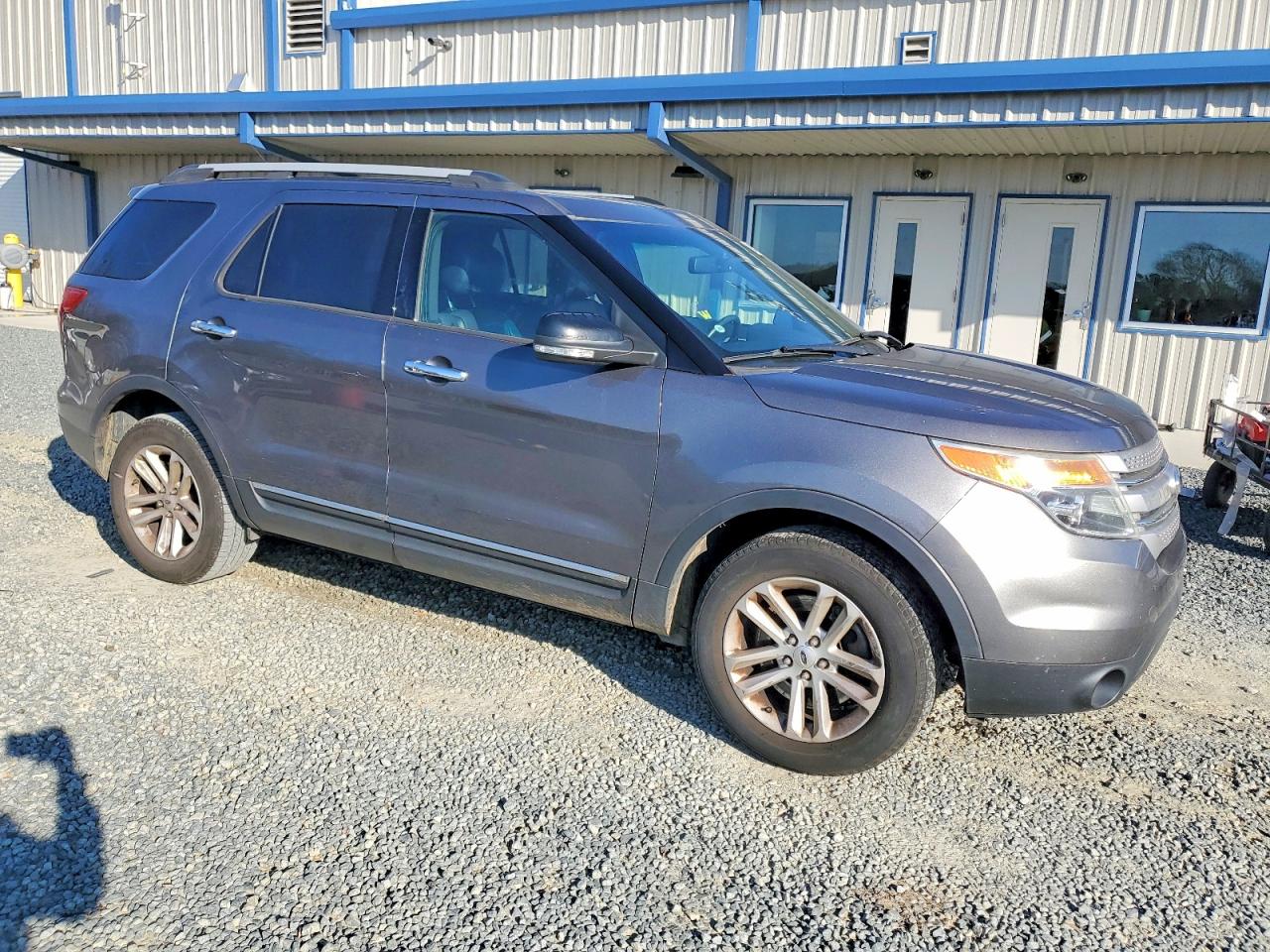 2014 FORD EXPLORER XLT photo 4