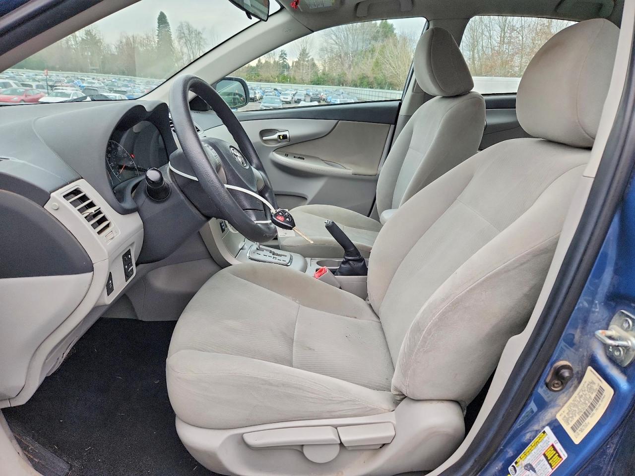 2013 TOYOTA COROLLA BASE photo 7