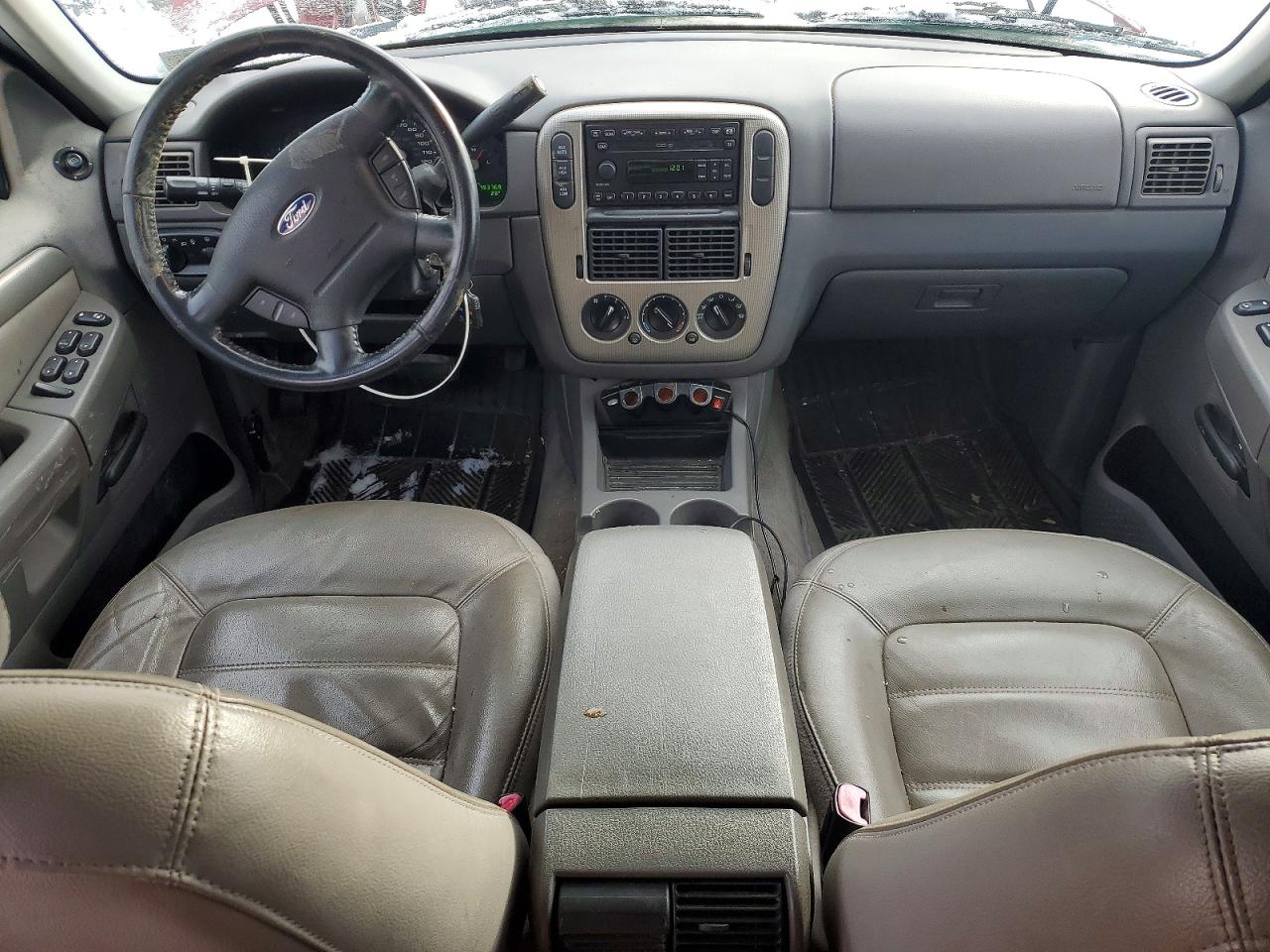 2004 FORD EXPLORER XLT photo 8