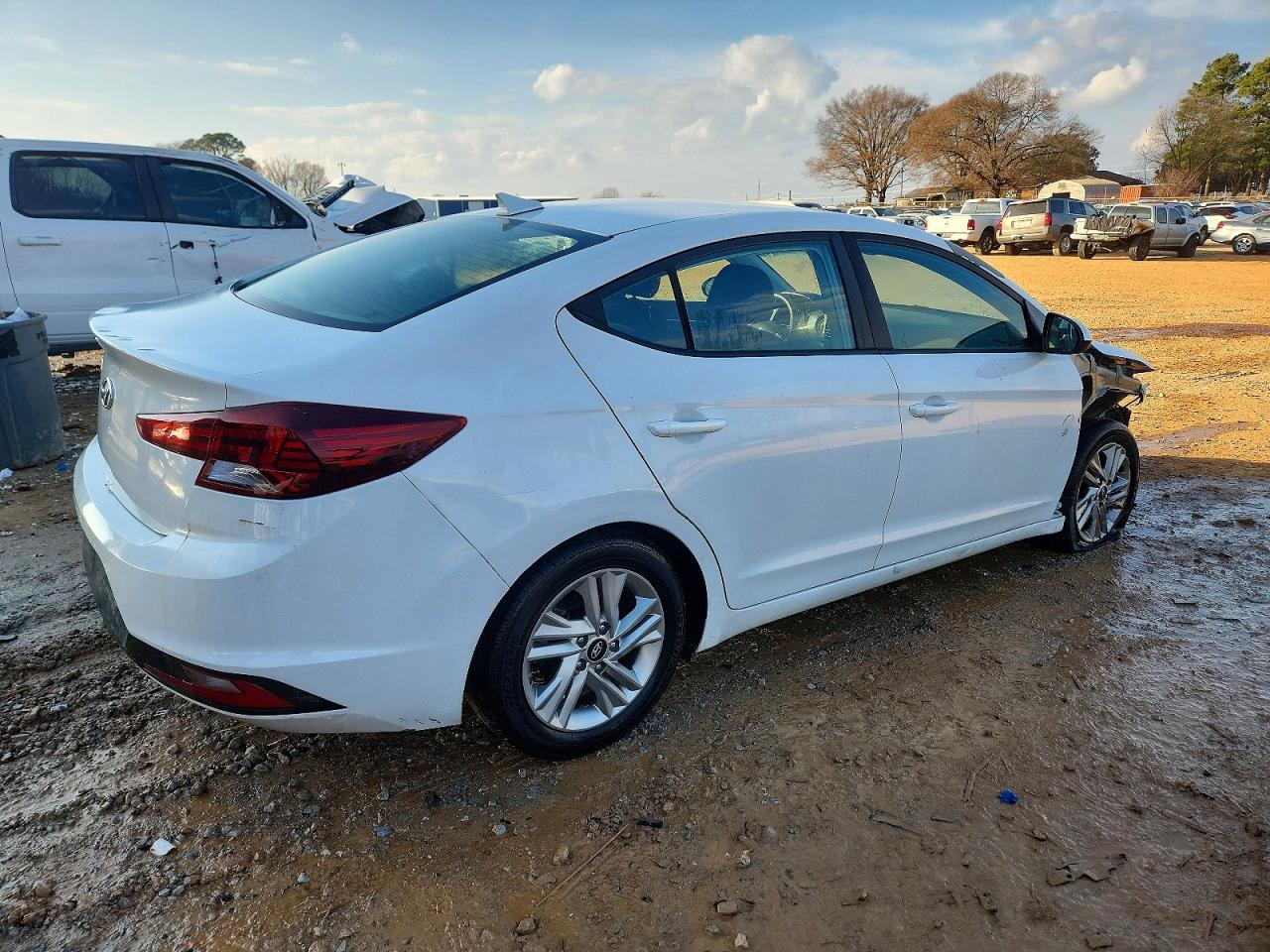 2020 HYUNDAI ELANTRA SEL photo 5